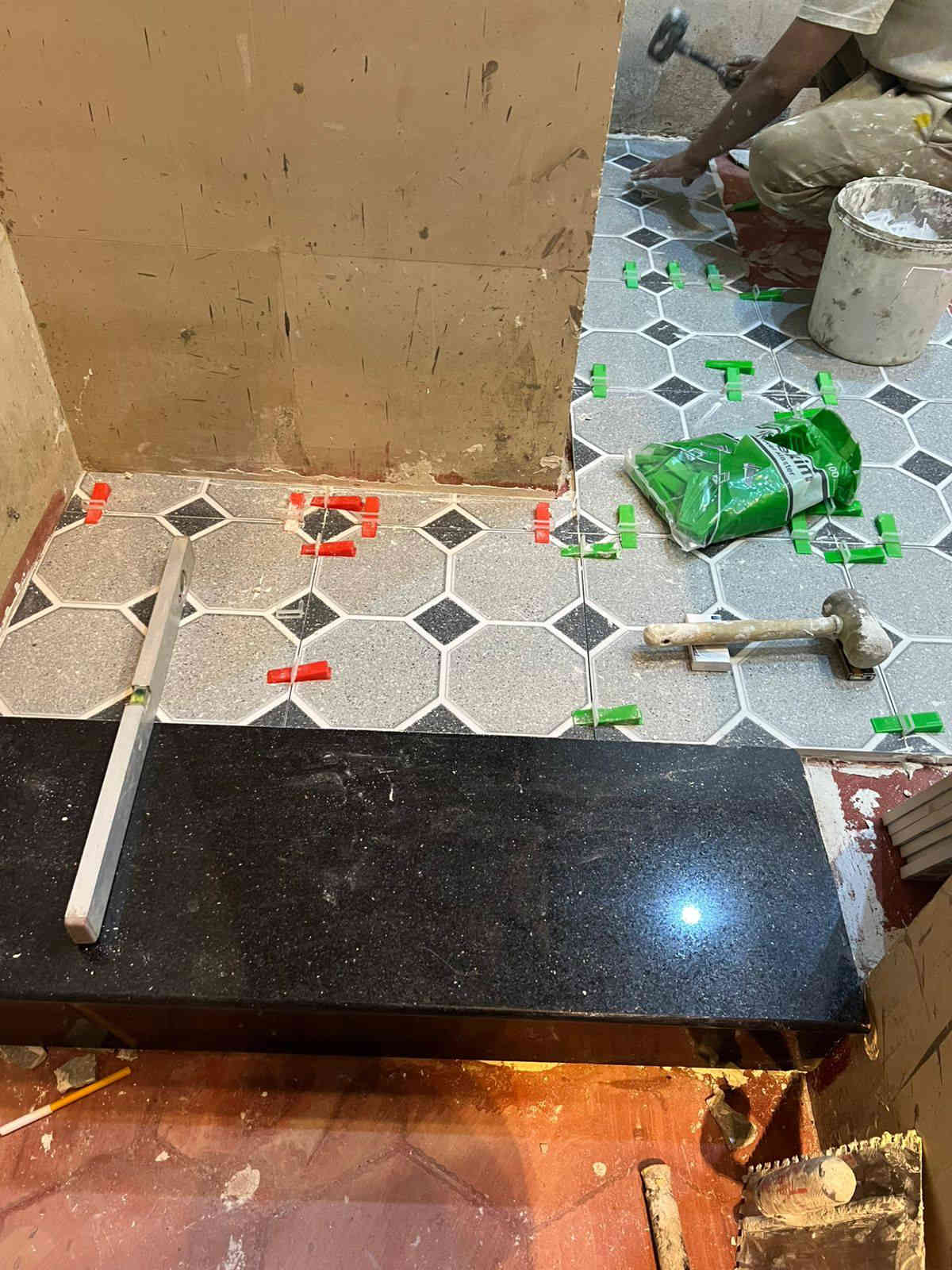 سلام عليكم خلفه سرميك مصري درجة اول جميع انواع السرميك مرمر وكاشي رقم واتس ***********
