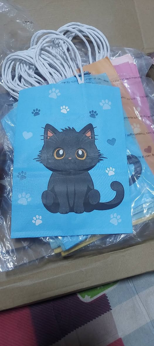 السلام عليكم عندي مجموعة علاليك صغار وبوكسات مال تقديم الي تفيده تقريبا مجموعها كلها ١٠٠ قطعه


**إذا كنت صاحب هذا الإعلان وتريد حذفه لأي سبب، رجاءا أرسل رسالة إلى الدعم الفني**