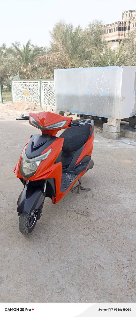 السلام عليكم.
ماطور شحن للبيع. النوع سكنس. خمس بطاريات كبار. كل شيء شغال بي ماعدا عداد الشحن بس . ملف ١٠٠٠ w حقيقي 
نضام R رجوع إلى الخلف لايت عالي ناصي عدسه والسعر ٤٠٠ وبي مجال للشراي


**إذا كنت صاحب هذا الإعلان وتريد حذفه لأي سبب، رجاءا أرسل رسالة إلى الدعم الفني**