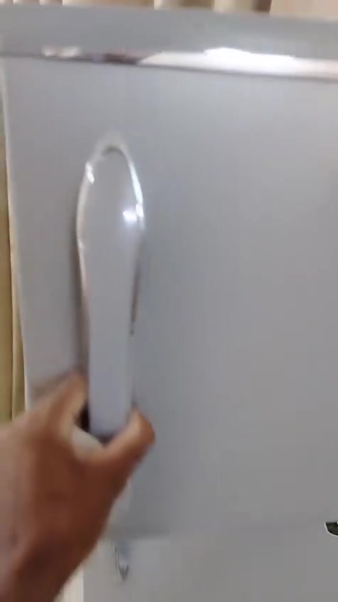 ثلاجة الواحة لبيع  لشراء ***********
