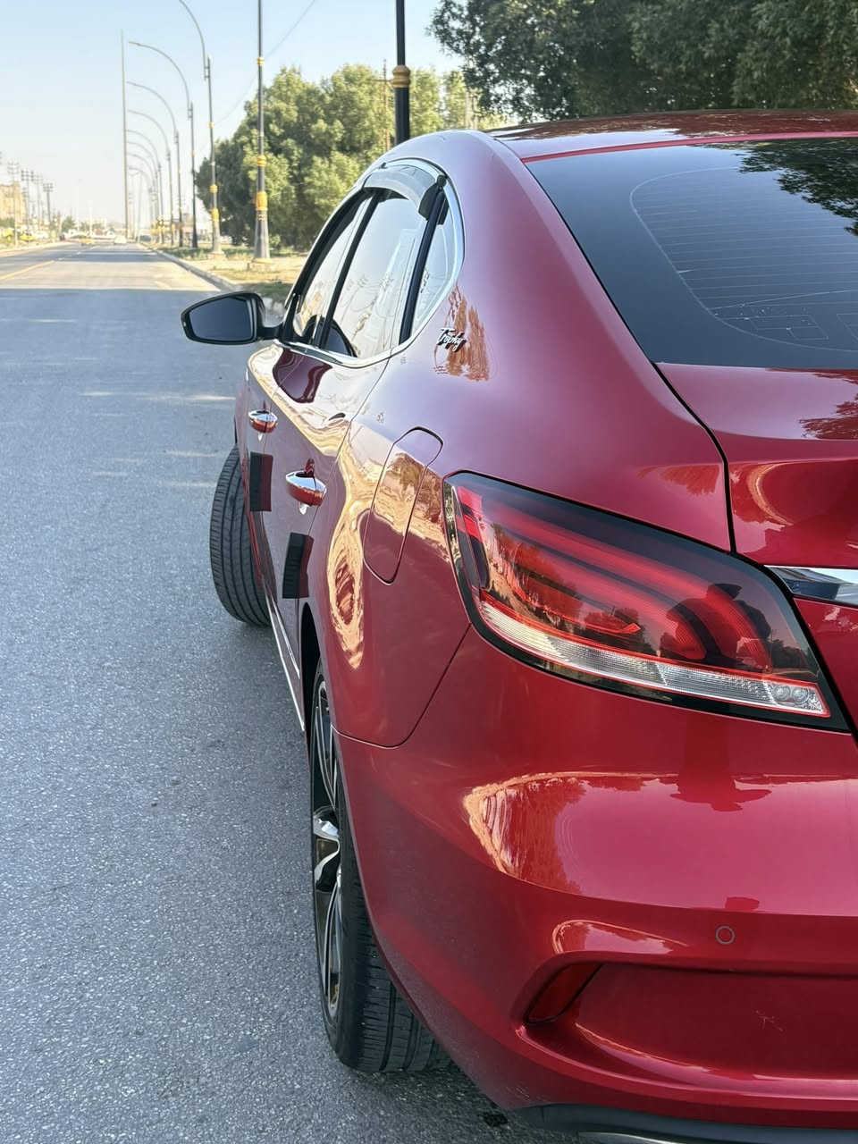 MG6 Trophy موديل 2023 وارد خليجي، أعلى فئة من حيث المواصفات والتجهيز.
ارقى سيارة بالmg

تاريخ الاستلام: 2024  
رقم السيارة: بغداد  

الممشى: 47,000 كم  

المحرك:
- محرك 1500 سي سي تيربو اقتصادي وقوي  

المواصفات:
- فتحة سقف (سلايد روف)
- كاميرا (دوارة)وكاميرا امامية
- حساسات أمامية وخلفية
- إضاءة زينون داينمك
- كشافات أمامية وبروجكترات إضافيه عند الاستدارة
- تبريد مقاعد
- مقاعد جلد كهربائية
- تحكمات كاملة على المقود
- تشغيل بصمة (دخول وتشغيل بدون مفتاح)
- جنوط قياس 18 إنج مع تايرات برجستون

- استخدام نظيف جداً
- داخل ضمان الوكالة
- إدامة مستمرة

السيارة مكفولة شرط فحص وكالة وجاهزة للاستخدام.

السعر: 125 ورقة قابل للتفاوض  

للتواصل: ***********
