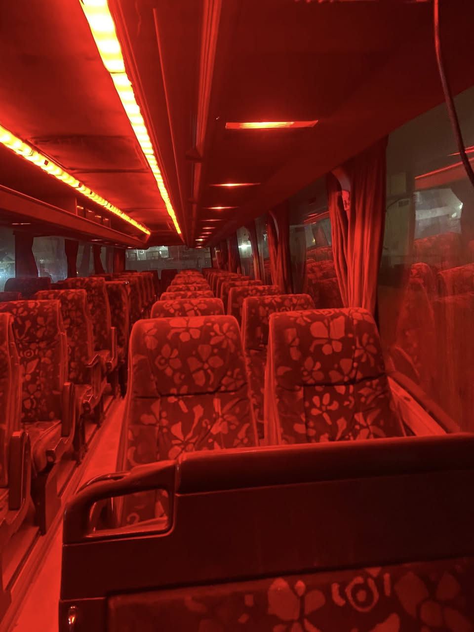 السلام عليكم 
404لبيع جاهزه 
كير اكسن مكينه
تخم تاير حداديه 
تبريد شبحً جبير جديد ستوني شاده 
سعر 150بيهً مجال 
بلاه شماره
***********وتساب
