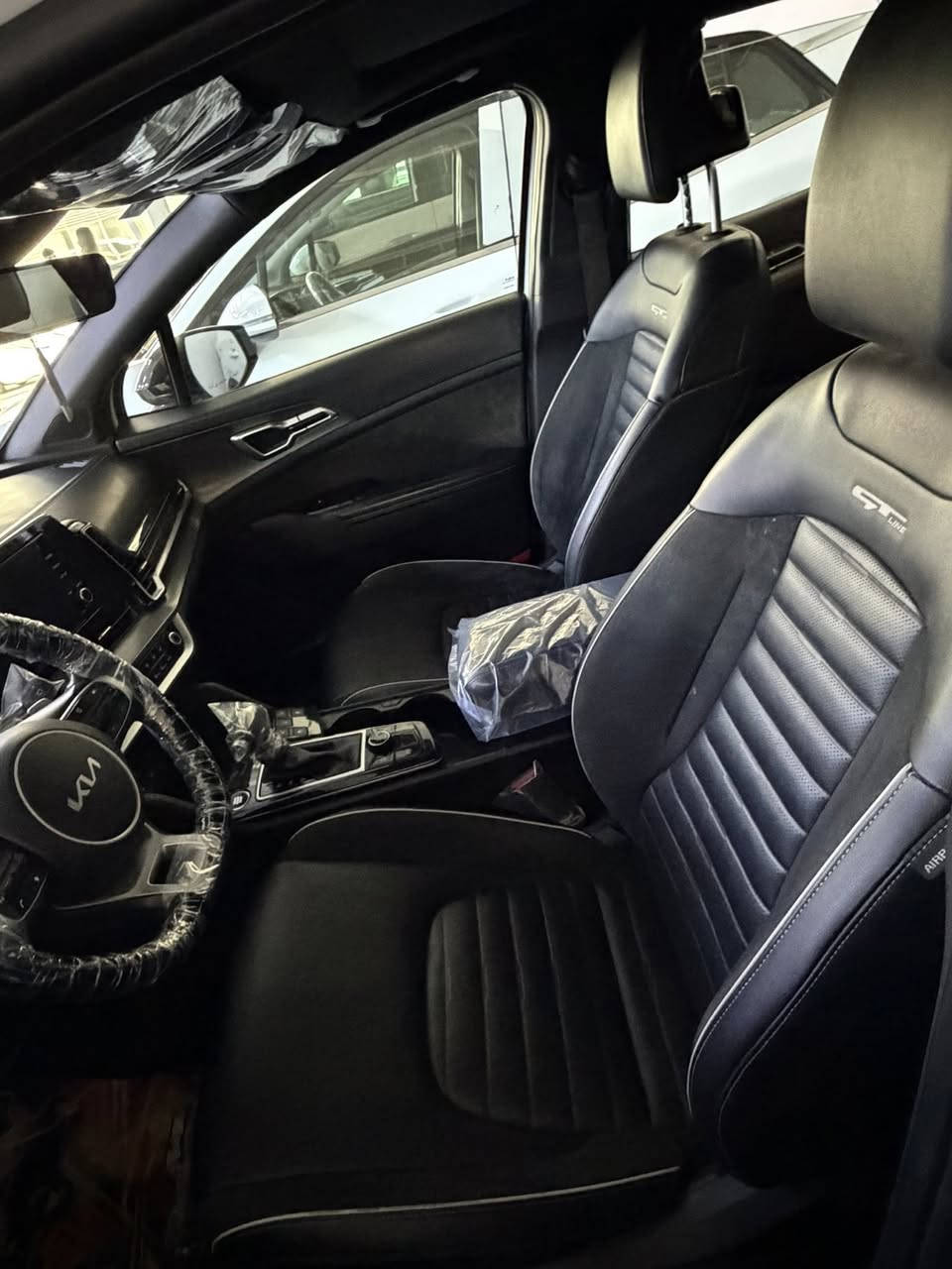 سبورتج GT-Line 2023 
فول اعلا فئة بلسبورتج
ميحتاج اذكر مواصفات الجيتي معروفة
مكفولة كفالة من الصبغ ولبارد ولتبديل 
فقط حالوب بسيط جدا بلبنيد 
مكينة وكير كفالة عامة ماشية 40 
رايدها ب228$ وبيها مجال ***********
بغداد النهضة
