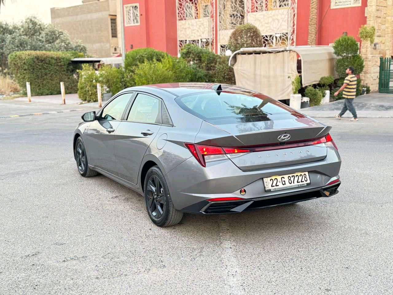 النتر امريكي 2021 
سياره نضيفه وهاي صور الضربه خلفيه دعاميه ماشيه 43
سياره مناقصة اي شي 
مكان السيارة  الشالجية - كاضمية 
للبيع فقط 145 وبيها مجال