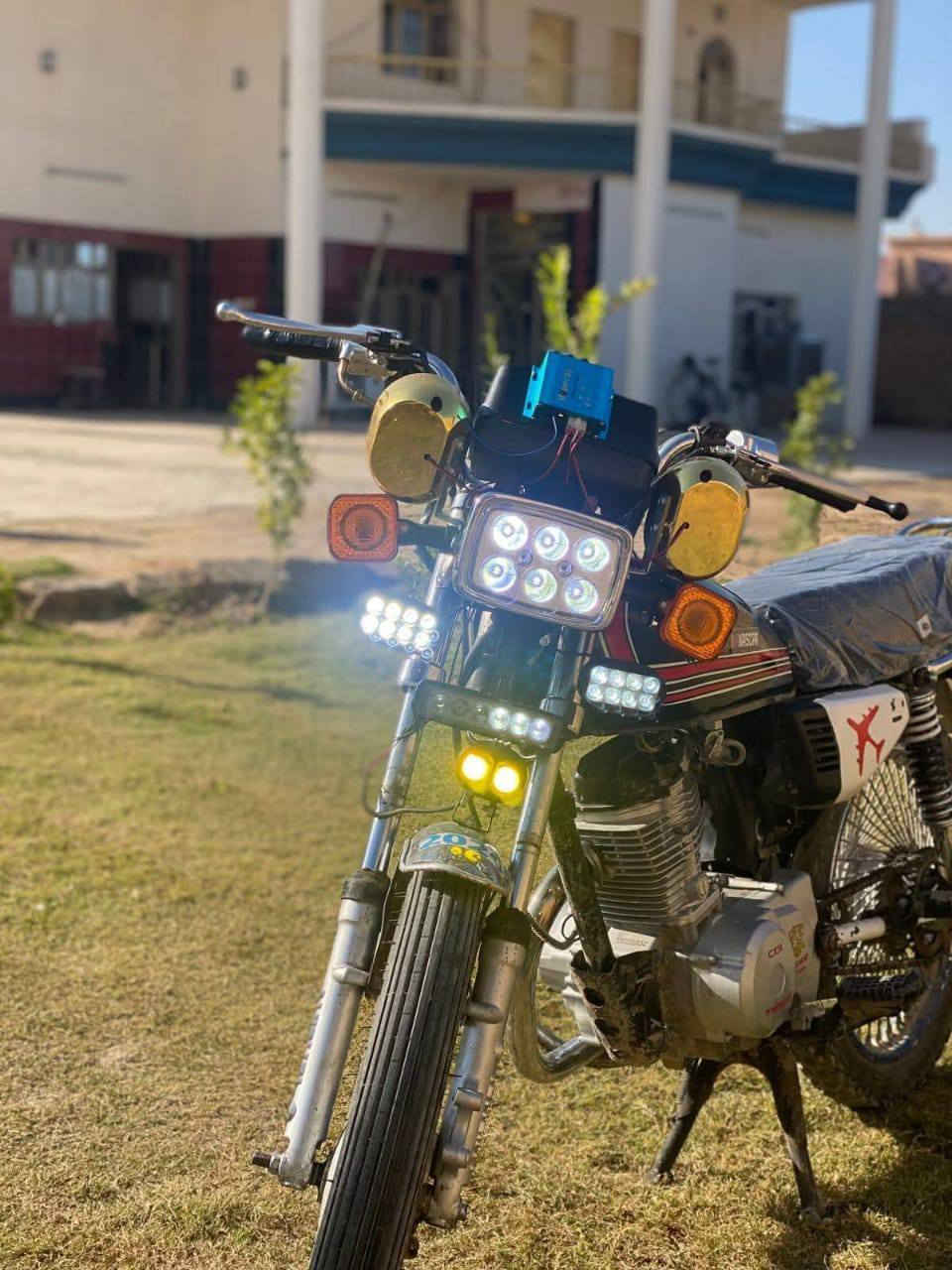 بيع او مراوس 
السلام عليكم دراجه تايكر 20الدراجه نضيفه انضف من مامبين بل صور شغاله هندر واحد من الويل للويل ما ناقصها برقي بيع او مراوس مكاني بيجي


**إذا كنت صاحب هذا الإعلان وتريد حذفه لأي سبب، رجاءا أرسل رسالة إلى الدعم الفني**