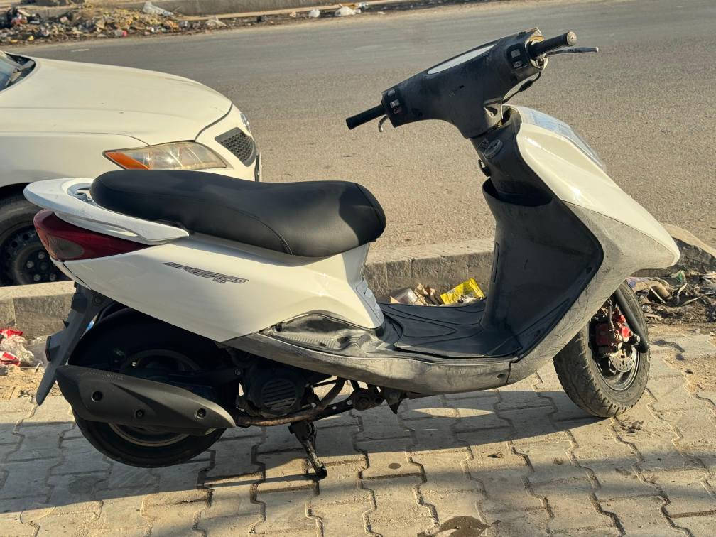 بريز بحالة الرنبة دراجة خير من الله كاملة مكملة
***********
مـ(الطالبية)ـكاني
ب ٦٥٠ بيها مجال بسيط بغداد, العراق
