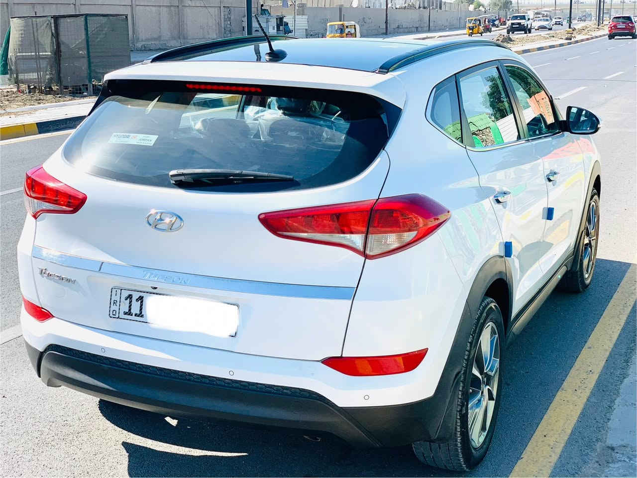 السلام عليكم للبيع
توسان  2018فول مواصفات ١/١ خليجي
ماشية53الف حقيقي سبير منازل 
كفاله عامه من الصبغ والضربه والتبديل 
محرك كير ع وضع الشركة برغي ممفتوح بيهن 
بنوراما ،  تبريد قطعتين  
كشنات جلد بقلاوة 
شاشة كبيرة  تحكم ستيرن جهتين
 صاج داخل السيارة لايت لد ، مري شفط
    ثلاجه بالجكمجه  
كامرة امامية + خلفية دوارة 
حساس خلفي  اصلي  
رقم السيارة بغداد ألدولي وهزه جديدة باسمي مكان السياره بغداد ‭ ‭0770 497 1532
