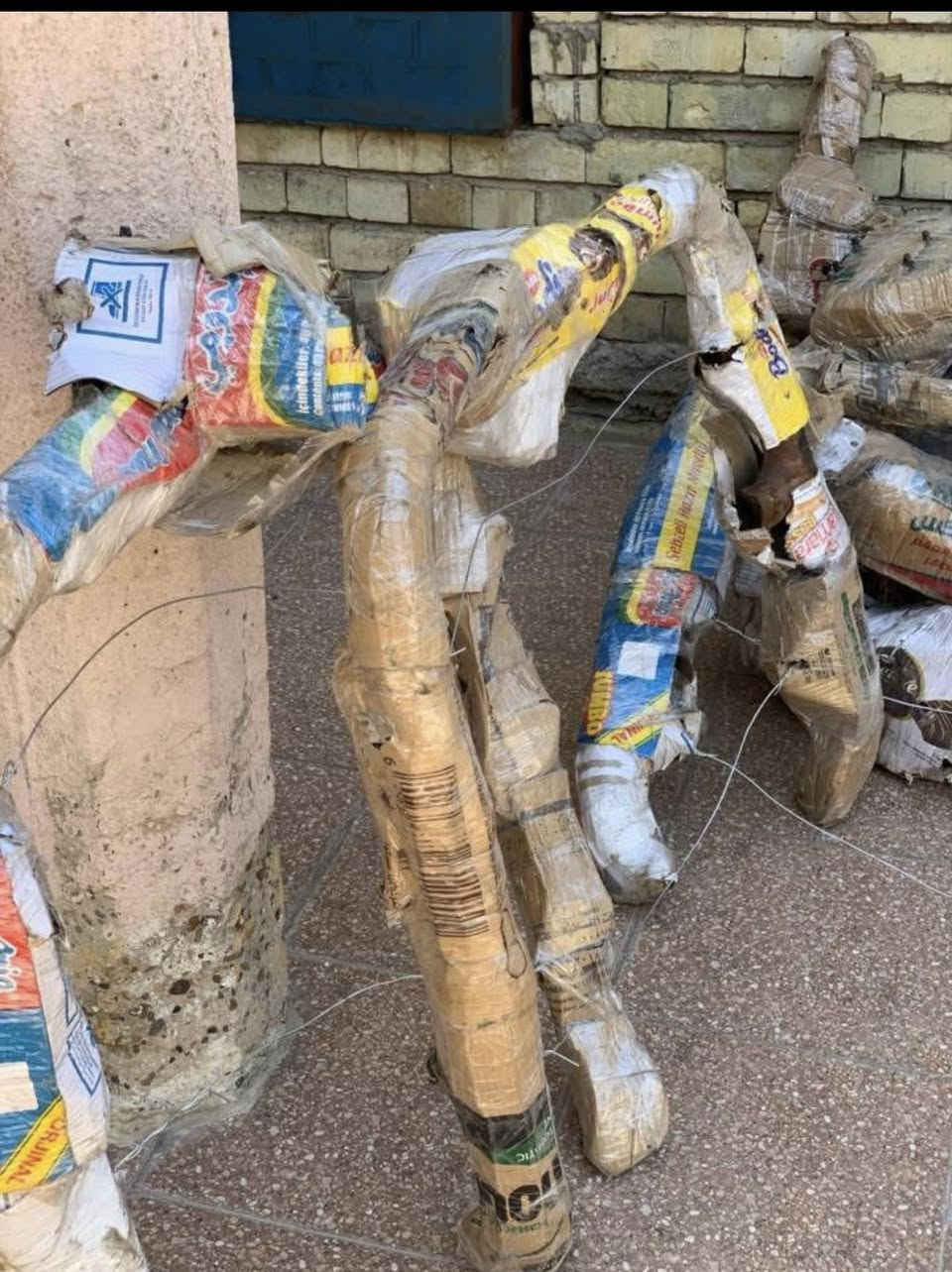 سلام عليكم
للبيع اكزوزات حار 144 
اوربي شرط فتح مكينة 
للاتصال:***********
