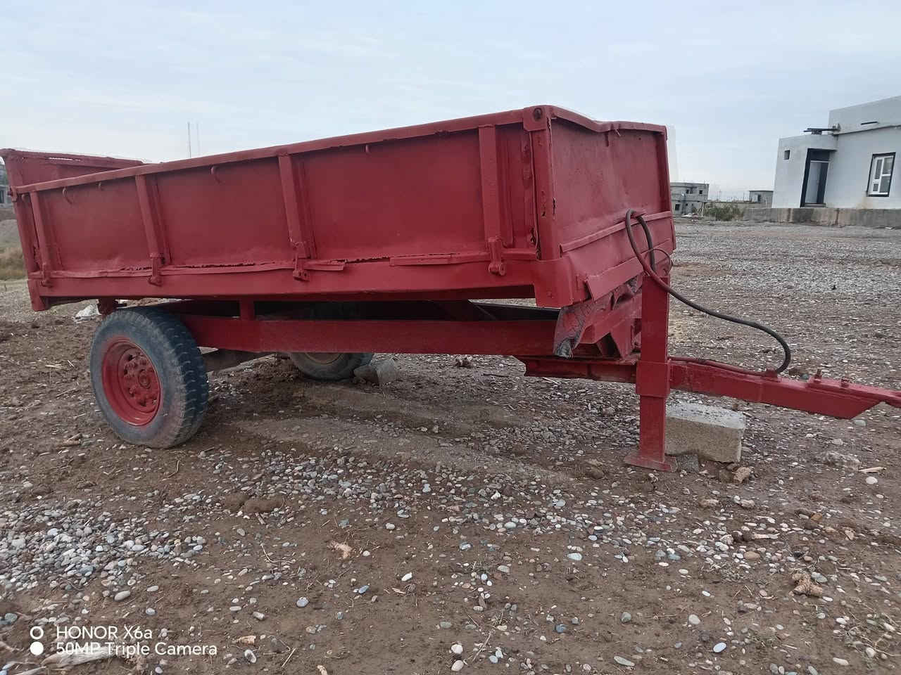 السلام عليكم
عربانه للبيع جديده كامله طخم تاير جديد جك شغال مال بلوك السعر مليون و 100 و بيه مجال
الاستفسار علا هاذ الرقم: 
***********
