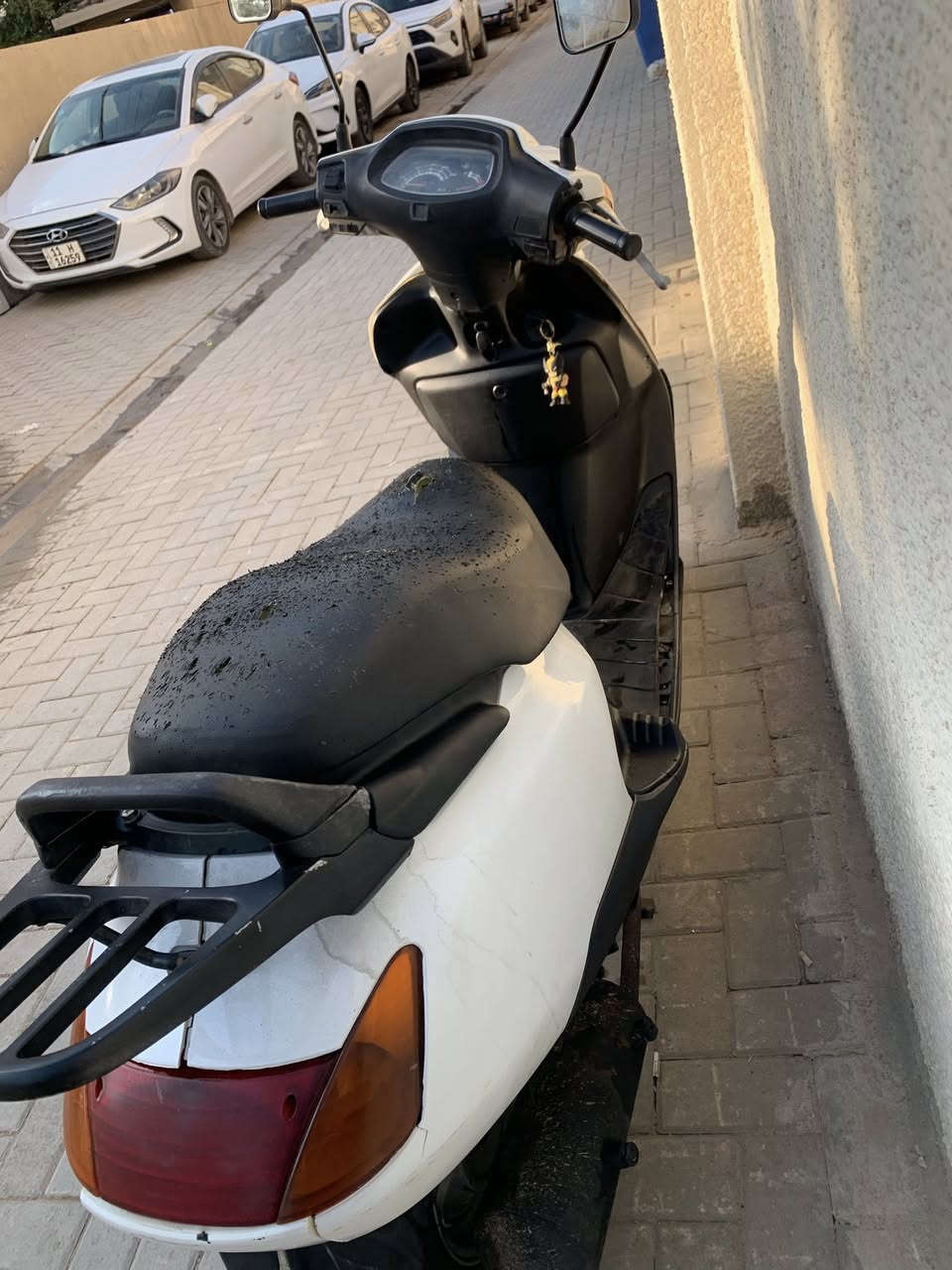 السلام عليكم اخوان للبيع دراجه سبيسي ياباني سرعه
100 كفراتها كلها نضاف وجدد وكهربائياتها كامله من كلشي تشتغل سلف وهندر دراجه نقصها كلج خلفي وبنز بريك غير هذا كلشي مابيها مكاني بغداد على الصالح وقفلها 300 وهذا رقمي ***********
