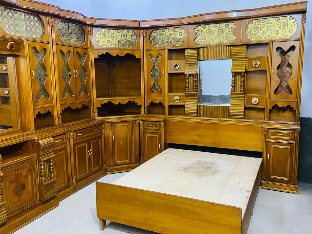 توجد غرفة هودج ٤٠ عراقي
سعر مليون ١٠٠ وبي مجال 
العنوان الرمانه  
الانتصال على رقم ***********
