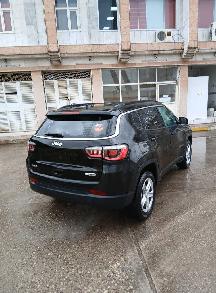 جيب كومباس 2023  شكل جديد بس بونيد صبغ بدون دواخل ايرباك طاك راجعين شريكه 

مواصفات فول بس بدون فتحه 

*********** 

سعر 127 ورقه دهوك, العراق
