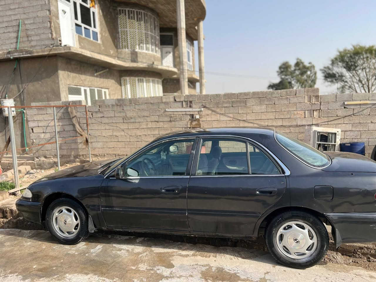 سلام عليكم 
سوناتا تو موديل ٩٣ رقم بغداد لماني لسنه ٢٧ صدر مامي خلفي خير من الله 
كير ومحرك جديد 
كير وتو 
تايرات جديده 
تبريد ثلج فول 
مكاني الخالص التصال عل رقم غير متواجد عل نت 
***********
