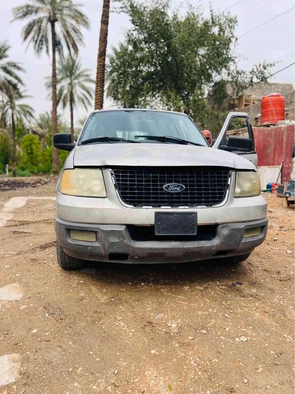 ﷽
تحيه طيبه اخواني الاعزاء للبيع او مراوس حسب القناعه  فورد اكسبديشن 2005 مزاد وزارة الداخلية كتاب المزاد بسمي اسوي وكاله للمشتري كتاب المزاد كامل تاخذه وتروح تترقم كربلاء 
السياره مكينه وكير بلاد جدد 
االسياره بدون صبغ أو ضربه 
السياره كلش جديده ع بلاد 7 راكب فول مواصفات وارد امريكي السعر 52$ بيه مجال للشراي 
***********
المكان كربلاء كربلاء, العراق
