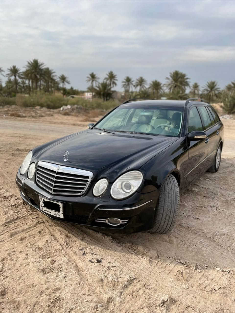 حزام صبغ ⛔️ 
تحديث شكل لل2008⛔️  
٢٠٠١ مرسيدس ستيشن مميزة e320 محرك v المرغوب لون اسود ملكي مواصفات elegance ماشيه ٤١٢ الف كيلو 
 مواصفاتها
داخل لونين جلد مميز 
 تحكم كرسي كهربائي 
وتدفئة كراسي 
 جنطة شفط
تم إلغاء نظام الجوبلس
محرك وقير إدامة كامل من دهن وفلاتر
حدادية صدر جديدة والحدادية الخلفية نص عمر
رقم نينوى باسمنا
   
السعر جدا مناسب ١٢٨ ⛔️ موقعي بابل للاستفسار *********** بي واتساب حلة, بابل
