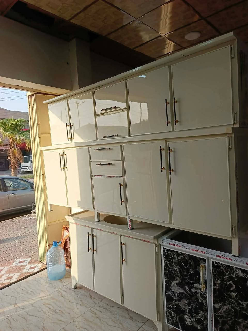 #معرض_حمودي_للاثاث
تم وصول وجبه جديدة
كاونترات جميع الاحجام مستعدون لبيع وشراء الاثاث المستعمل والجديد يوجد مترين سله
مترين ونص سله
3متر سله مترين عدل
يوجد شغل الموصل وكركوك شغل درجه اولى قاطع تركي العنوان....... تكريت
 الزهور  خلف قاعه الشهيد ليث مقابل معهد الفنون الجميلة 
معرض حمودي
*********** اتصال او وتساب
*********** اتصال واتساب
