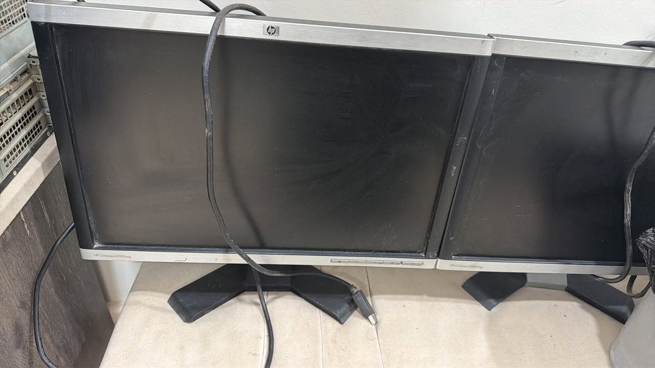 Pc سستم للبيع dell
ملحقات كاملة
شاشه كيبورد ماوس
الرام ١٦
كارت شاشه داخلي وخارجي GTX1050ti
هارد ٢٥٦


**إذا كنت صاحب هذا الإعلان وتريد حذفه لأي سبب، رجاءا أرسل رسالة إلى الدعم الفني**