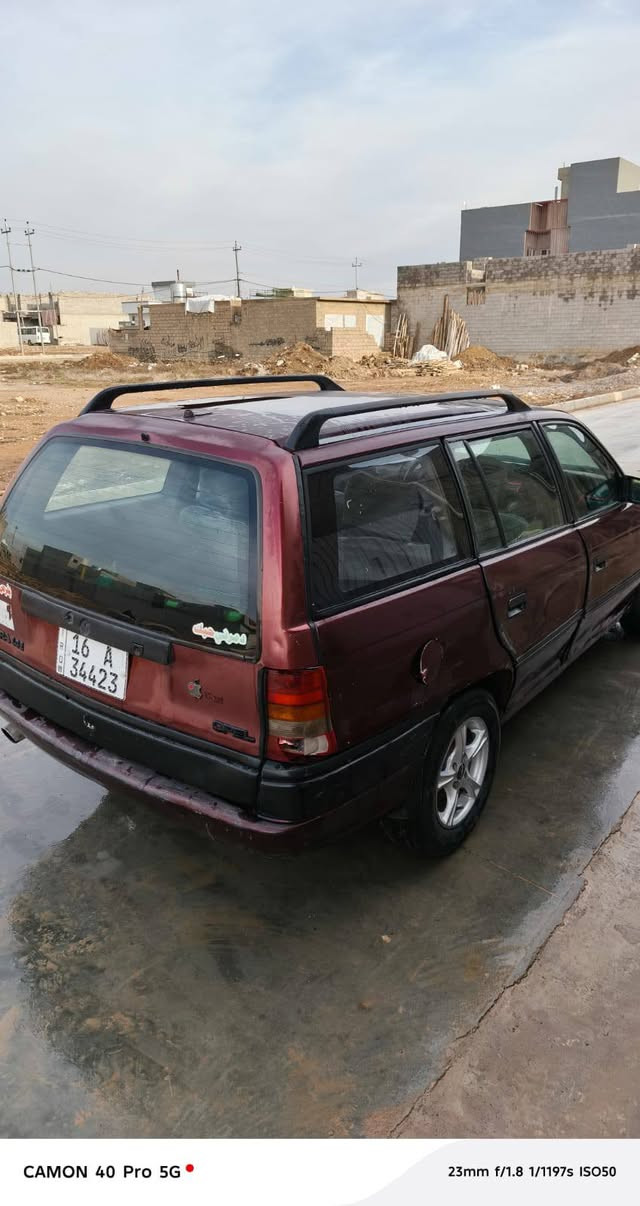 سياره اوبل استرا ستيشن للبيع سياره محرك وكير شرط محرك معمر رايمن محرك 18 موديل 93 رقم قدسيه سنويه جديده  سعر 39 وبيه مجال قليل موقع الموصل جانب الايسر رقم المابايل، ***********
