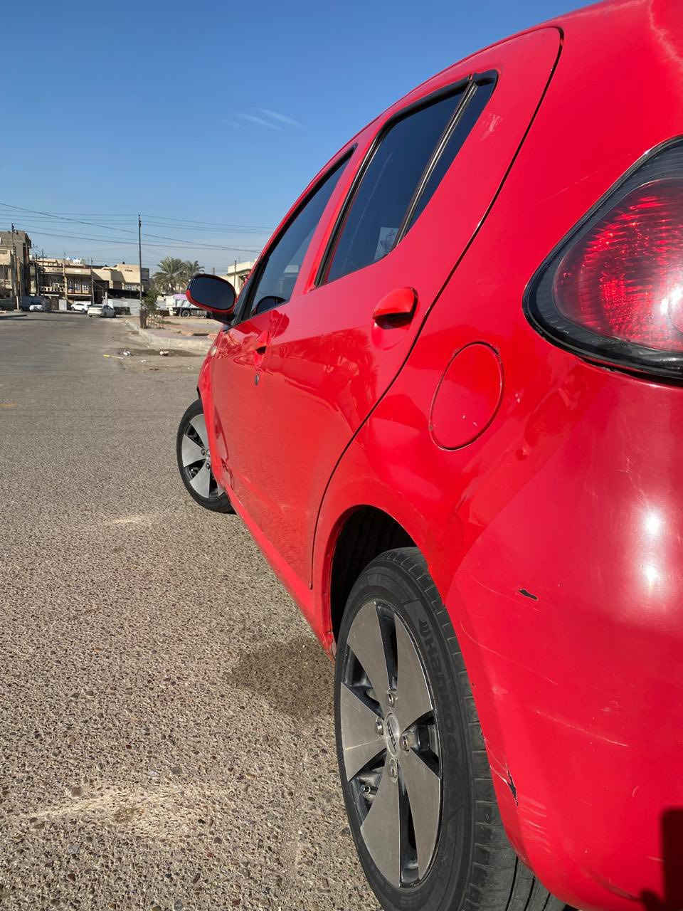 باندا موديل 2012
سنوية جديده لل2030
رقمها مميز بغداد 
السياره اوتو حلوه ونضيفه متصرف عليها ولا ربع  
كير مكينه صدر كله جديد شاشه وتضليل بــس التبريد نقص غاز  مابيها اي عيب وهاي صورها  
السعر 50 بيها مجال بسيط
العنوان بغداد حـي العامل 
***********
