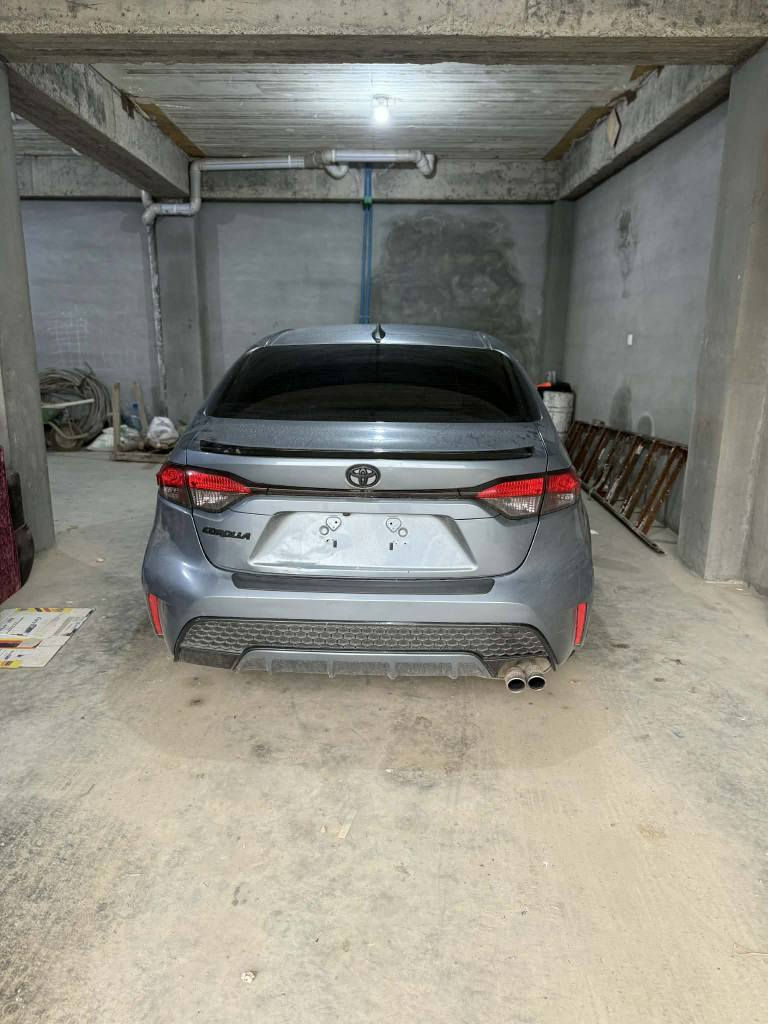 corolla 2021
مواسەفات ئەمریکی 
سەیارەکە تەنها 60 هەزار میل ڕۆیشتوە
سەیارەکە ساغە تەنها دوو پارچەی بویاغه
کامل مەسرەفە
سەیارەی ماڵانە 
گێڕ و مەکینەو تەقەو ڕەقەی بەشەرت
نرخی 85 گەڵاو مەجالێکی کەم
ژم . ***********
*********** بشدار, السليمانية
