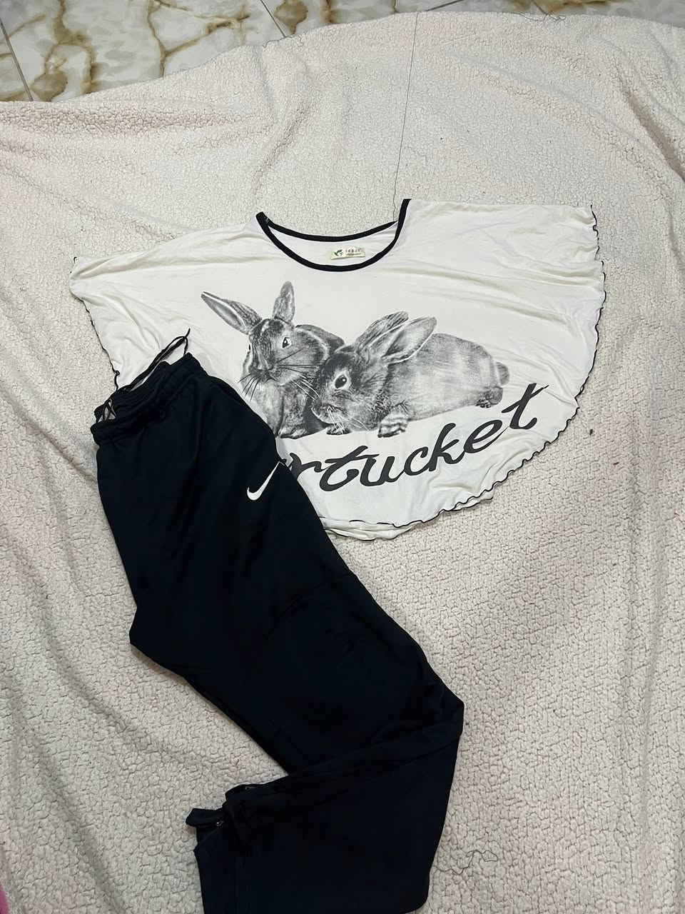 سلام عليكم تراك نساىي القطعه على 4 فالينه قماشه تخبل


**إذا كنت صاحب هذا الإعلان وتريد حذفه لأي سبب، رجاءا أرسل رسالة إلى الدعم الفني**