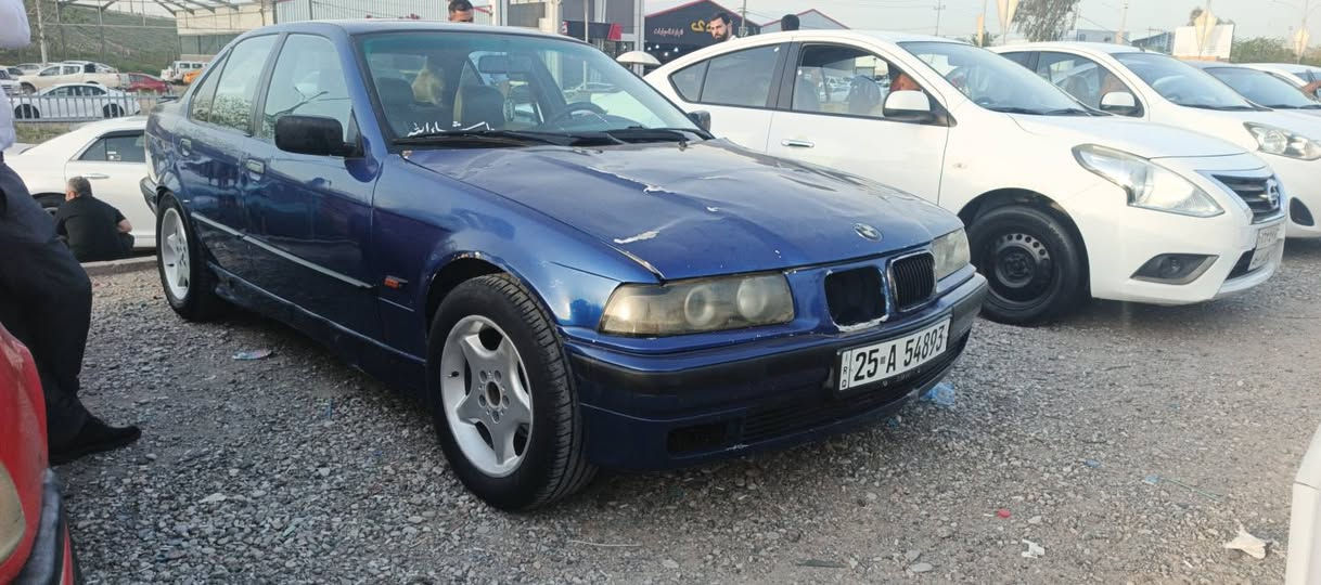 BMW E36 
مۆدێل ١٩٩١
سبوغ عام بۆ جوانی بەبێ دەعم و لێدراو
 سلایت
چوار جام کارەبا 
تەبریت 
مەکینەی 523 سەقەر مەکینەی سفری لەسەرە 
ڕەقەمی تازەیە بەس سەنەوی مانگی ١٠ بەسەر ئەچێت 
بەشەرتی تەحویل و وەکالە 
دەفتەر بەنزینی هەیە 
صاڵانصاي سپۆرتی بۆ بەستراوە ئەتوانی سەوتی زیاد و کەم بکەی 
سعر 35 وەرەقە و مەجال شوێن کەرکوک 
***********
*********** كركوك, العراق
