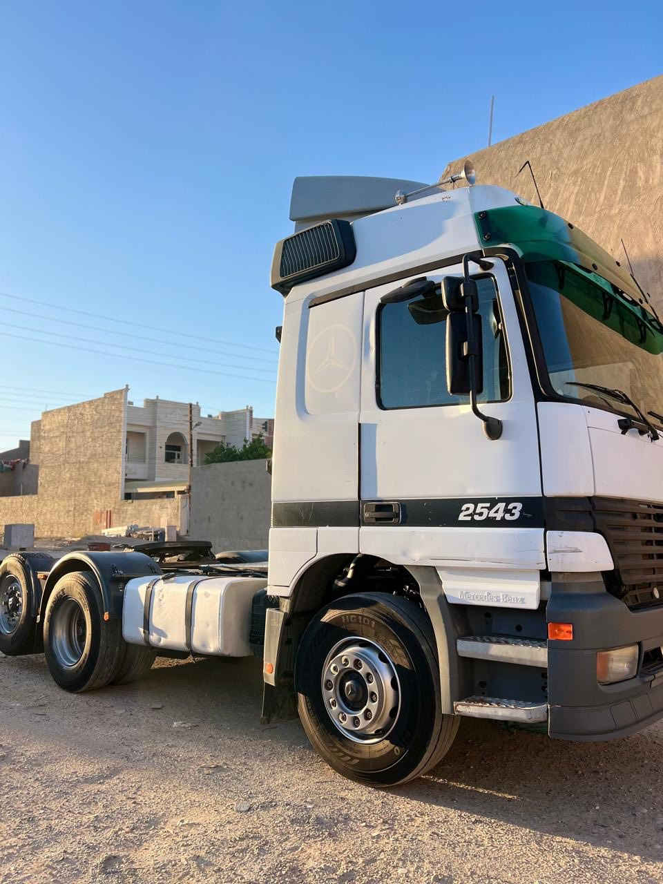 السلام عليكم عيدكم مبارك مارسدس اكتروس للبيع السعر 290 موديل 2003 سنكل خلفي ميكه  سبيس  مكفوله كفاله عامه رقم ديالى تحويل مباشر السعر 290 ورقه بيهة مجال حك جيه مكان صلاح الدين تكريت اني مكلف بنشر ***********
