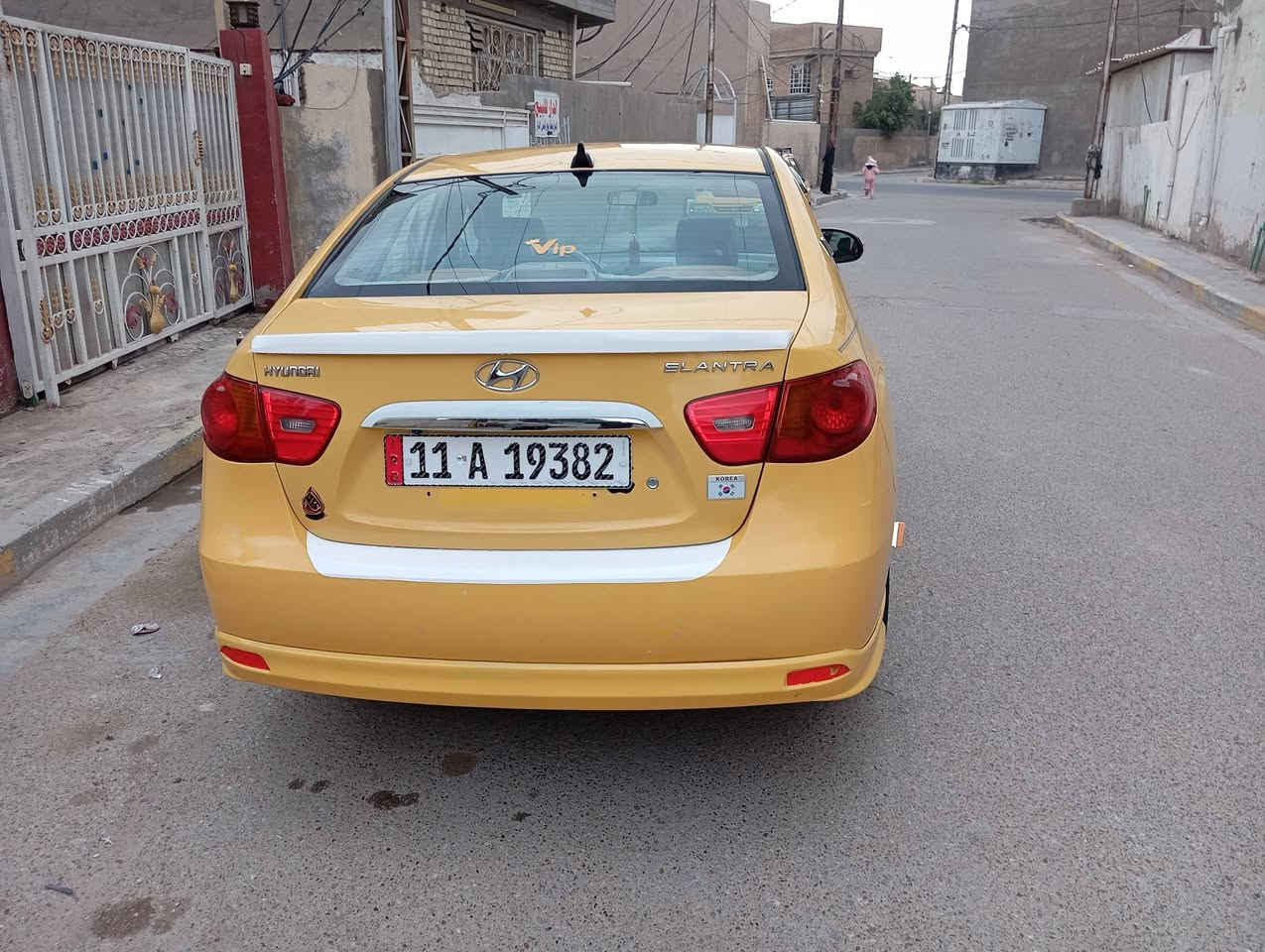 خوان. شوف. مقطع لفيديو يلة تخابر لبيع. النترة دعش 2011  سيارة مكفولة.   تخم. تاير. جديد. كير مكينة مكفولات. تبريد ثلج  بسمي  رقم نكليزي سنوية 27 مكان. بغداد كمالية. السعر. 115 وبيهة مجال. الستفسار ***********.      مكلف بل. نشر.
