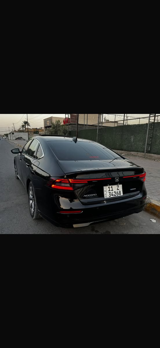 هوندا اكورد 2023
هايبرد  
السيارة ماشيه 37mile  
• مكينة 2000 هايبرد تنفس طبيعي
• كير اوتوماتيك 
• شاشة كبيرة
•فتحه
• كاميرا خلفية 3 انظمة
• كرسي كهرباء 
• شفتات بالستيرن
• مثبت سرعة
• مانع انزلاق
• دخول ذكي 
• إنارة ترحيبية
• هندبريك كهرباء
• عداد ديجيتال
•لايت عدسات زينون
• نظام اوتو لايت Auto
• لايت العالي زنون 
اوتو هولد للبريك
• حساسات مطر 
• حساسات دخول الإنفاق
• حساسات ضغط هواء الإطارات
• أوامر صوتية
• 4 أنظمة قيادة (eco,individual , sport,normal )
• بلوتوث 
الضرر؛ موضح بلصوره
سعر169 وبيها مجال 
***********
مكان السياره بسمايه
