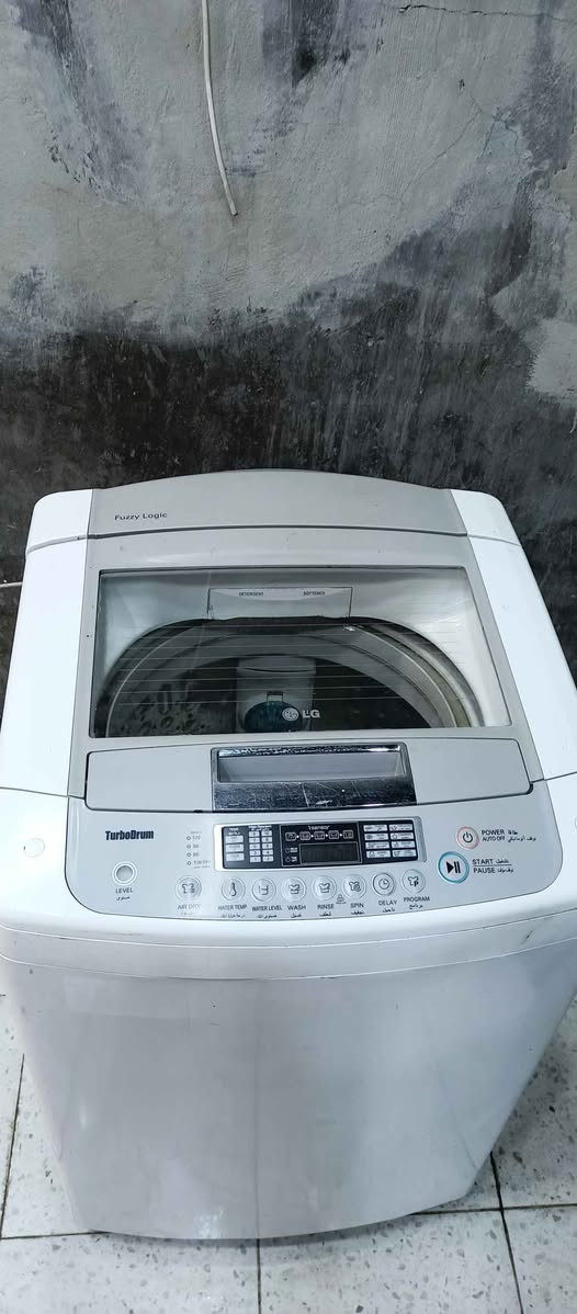 غساله ال جي 16 كيلو 
تغسل بطانيات لحافات 
شغاله وعلى فحص ضمان شهر
نظيفه شغاله وعلى الفحص 
السعر 200 الف
يوجد توصيل كرخ ورصافه 
رقم الواتساب ***********
ـــــــــــــــــــــــــــــــــــــــــــــــــــــ بغداد, العراق
