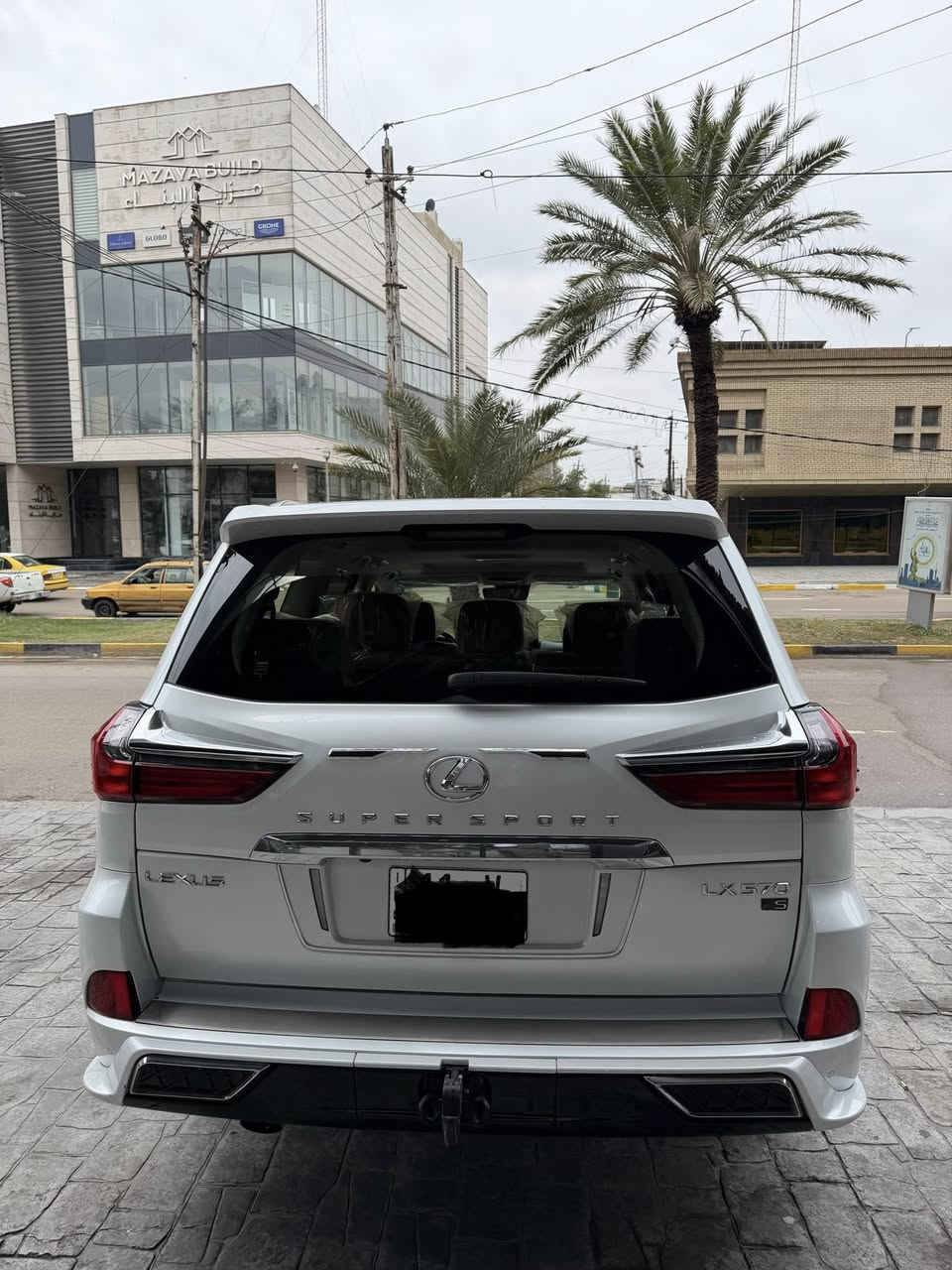 لكزس مديل 2018 بريم مكفوله كفاله عامه جاهزه مكانها بغداد تحويل مباشر فول مواصفات السياره السعر 569 وبيه مجال للاستفسار***********
