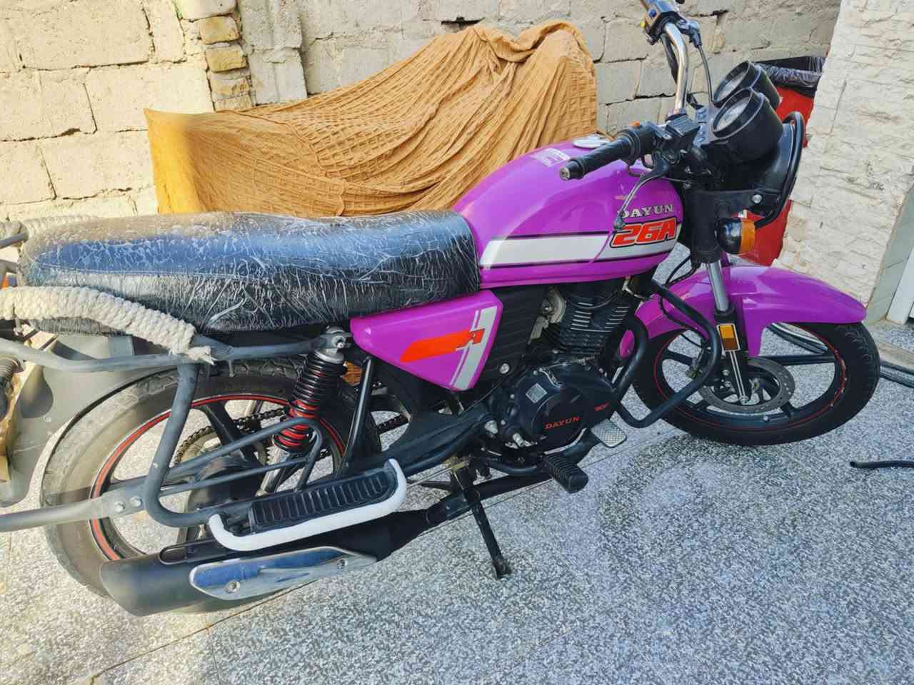 السلام عليكم دايوان نفخ موديل2022 اوراق اصولي شوكت ميعجبك ترقم مكينه خمس نجوم المرغوبه200 حقيقي دراجه حلوه ومرتبه السعر 1425 وبيها مجال قليل للتواصل***********
