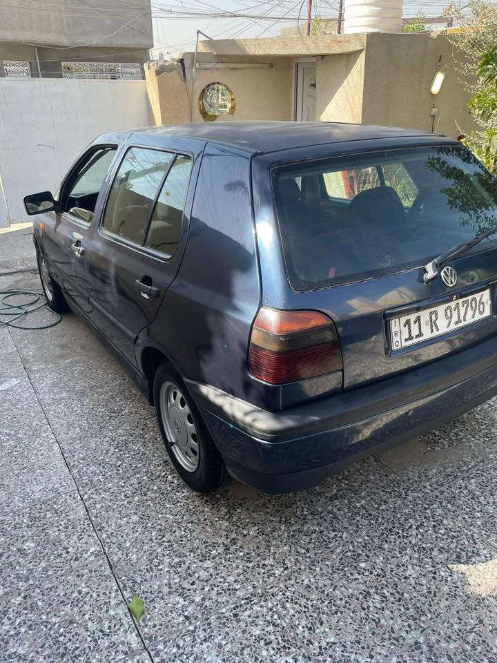 سلام عليكم كولف للبيع موديل ١٩٩٢ تخم تاير جديد باتري جديد مسجل سوني جديد سماعات جدد وبيها صفحه صبغ اثر شخوط أبيع عام السياره كهربائياتها مبيهان نقص ولا جطل كير جديد مكينه 2000 المكينا بيها فقط لاستيك ولف سياره جاهزه تبريد تلج ❄️
سعر 57 وبيها مجال  وبيها مجال الهاتف ***********
مكاني البياع شارع ١٣
