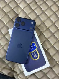 ايفون ١٧برو ماكس ذ٢٥٦ ب١٠٠ دورات الشحن ٢٥نضافه ١٠٠مكان واسط السعر ١٩٥٠...