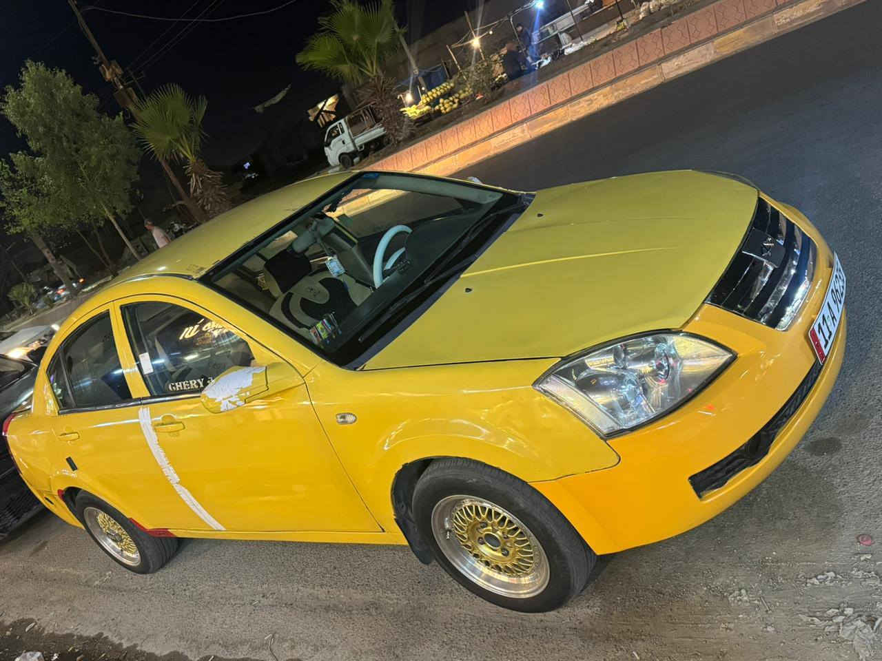 سلام عليكم سياره شيري اي فايف موديل 11 كير محرك كامري منضومه غاز شاشه وكامره سياره بسمي رقم جديد بطاقه بانزين ببهه ضررها. بس باب مبدل ومنل خلف بل صندوك بدون دواخل تحويل ثاني يوم مصفر غرامه او نقابه السعر40 او بي مجال اليريد يتصل ***********
