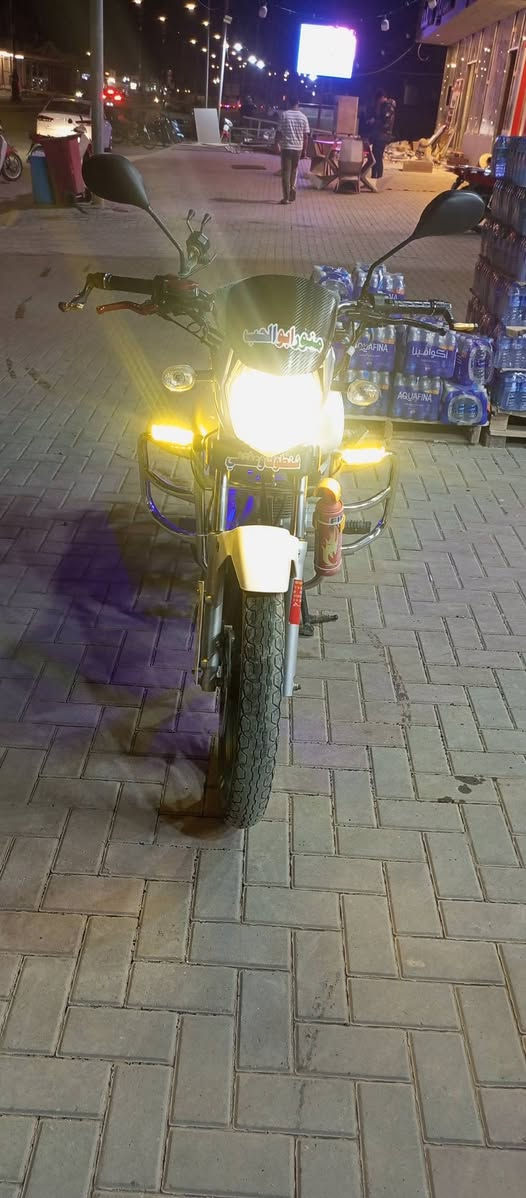 سلام عليكم ماطور سنكي لبيع موديل 21 كلها شغال نظيف حيل سعره مليون وربع وبي مجل اهذ راقمي *********** اوراق بي
