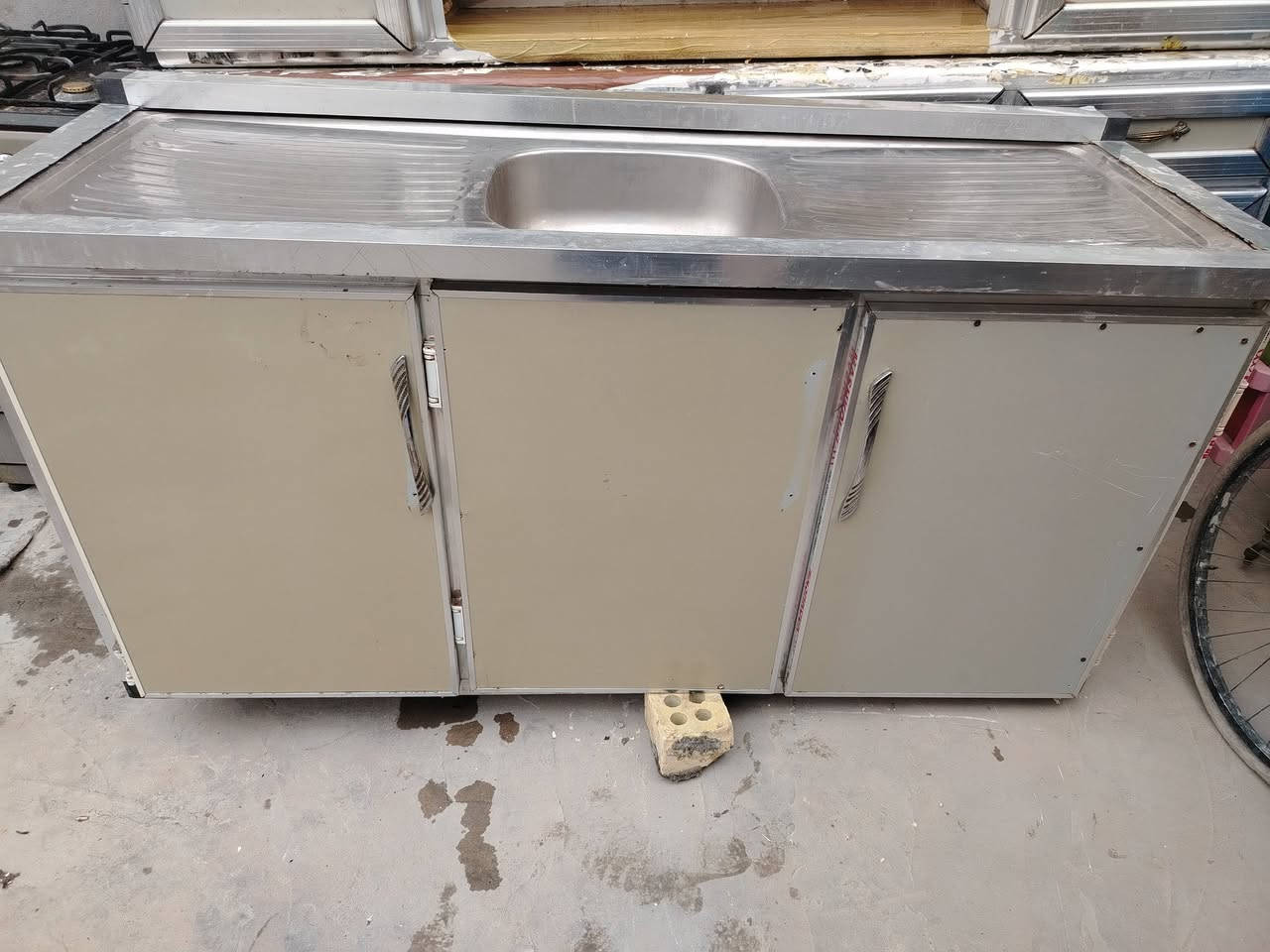 كاونتر للبيع مترين مع سنك سعر ٢٥٠ بي مجال عنوان الرمادي التأميم


**إذا كنت صاحب هذا الإعلان وتريد حذفه لأي سبب، رجاءا أرسل رسالة إلى الدعم الفني**