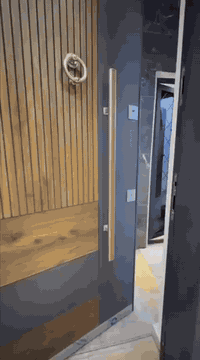 شقة شبابية • مؤثثة • حي المتنبي