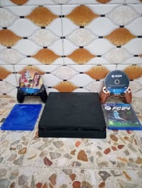 بلي فور • نضيف • جوستيك