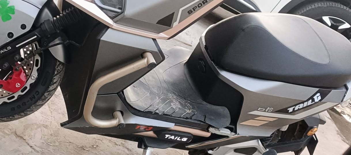 بسم الله الرحمن الرحيم
✈️ تايلج وحش السبورت المسطرة شركة الريان 
-للبيع
-المعروف لا يعرف ما يحتاج اذكر مواصفاته

-بصمات وغراضها كلها موجودة 
-ملف 2000 
ـ لايت عالي ناصي رماش
-وسرعتها طيران بطاريات  مسطرة تايلج 
-عالفحص اذا مو جدد وعالفحص مابيع 
الجديد ١٣٠٠-١٢٥٠
🥇رايدها 950 وبيها مجال قليل 

مكاني بغداد شعب 
للاستفسار ***********
