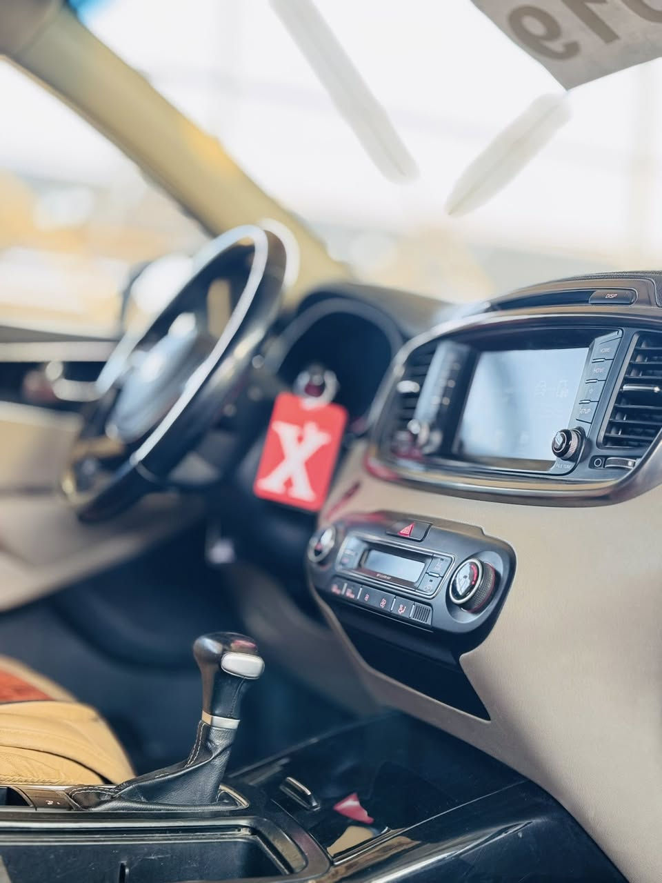 السلام عليكم للبيع سورنتو موديل 2019خليجي فول مواصفات رقم بابل دولي ماشيه 123الف معروفه بمواصفات الخليجي 6سلندر 7راكب جنطه كهربائيه 5بصمات ترحيب سورنتو بعد هواي مواصفات بيها ترهم مراوس حسب القناعه المكان بابل الحله للاستفسار ***********///***********
