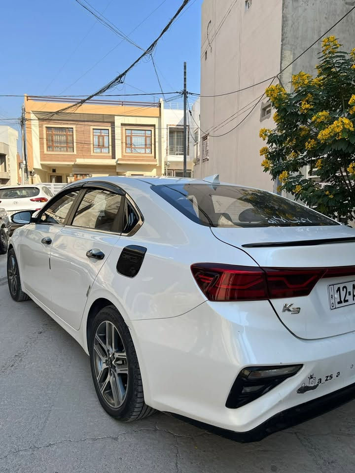 كيا سيراتو كراند 2019K3
كوري باي كوري🇰🇷
ماشي 121.500 قابل للزيادة 
فوووول مواصفات vip
محرك دوش 16 دبل نوزل 
كير AT محور تحوير كامل
بدون صبغ 
بيها ملاحظات بارد وتقليمات
حساسات امامي خلفي 
رادار امامي جانبي
تراكشن + تحديد مسار + تثبيت سرعة + كروز 
مري شفط + ترحيب
بصمة تشغيل
صندوق ذكي 
قطعتين تبريد 
تدفئة  + تبريد  كشنات  امامي 
تدفئة كشنات خلفي + ستيرن 
خزن كشنات
فتحة بالسقف 
لايتات زينول كهربائي عالي ناصي
السعر 135 وبيها مجال
***********
