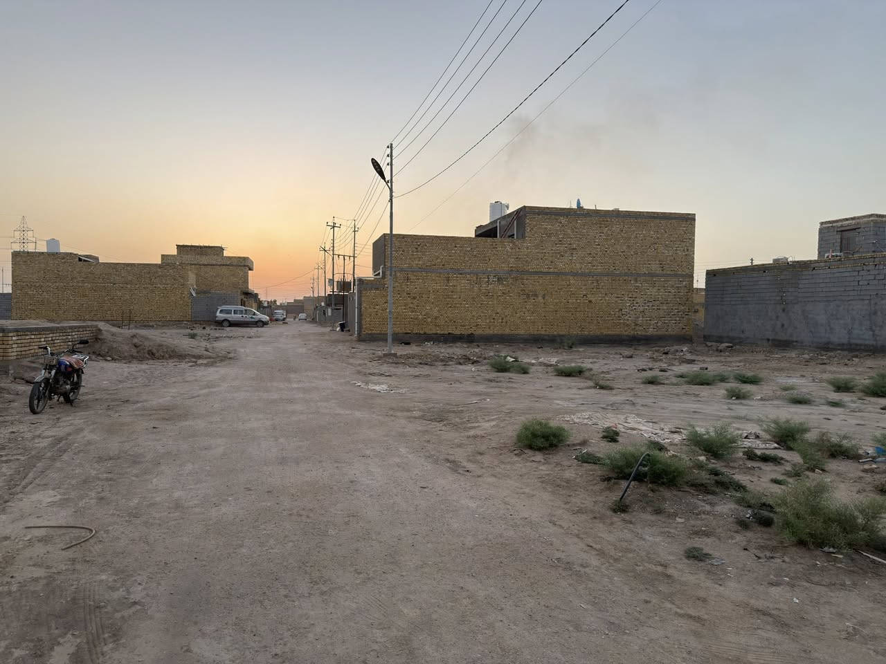 قطعه ارض للبيع طابو اسهم مساحه ٢٠٠م
بالعكر قرب مدرسة الانسام ***********
