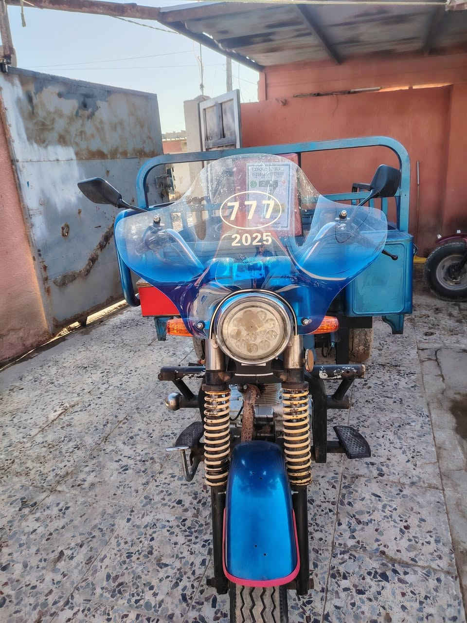 سلام عليكم ستوته للبيع موديل 18 أوراق ستوته حلوه مال جناي مكاني كوت شارع نفط رقم الهاتف، ***********
