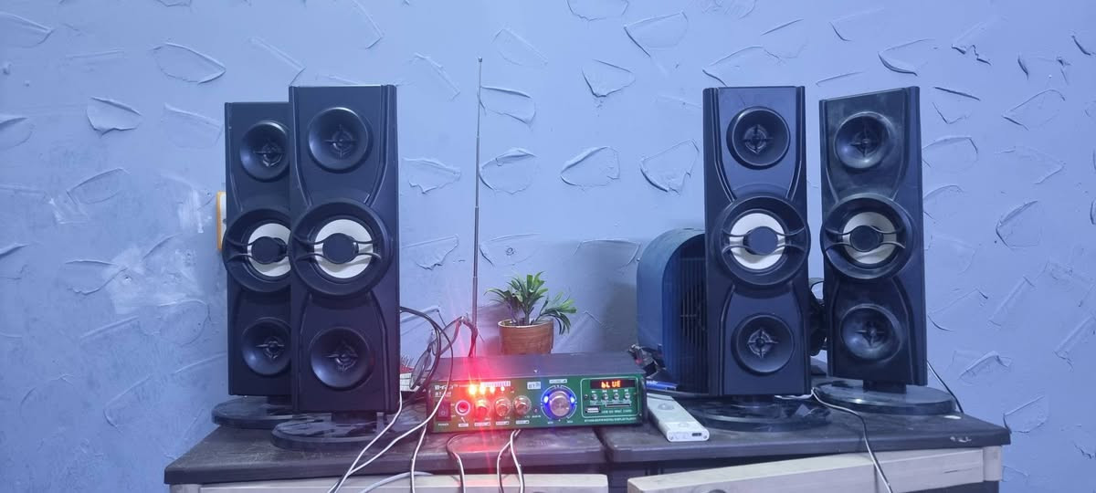 السلام عليكم سماعات ماركة انكو جديده غير مستخدمه للبيع... وسستم سماعات تحكم ريمونت مع 4 سماعات للبيع على الفحص مكانهم البياع


**إذا كنت صاحب هذا الإعلان وتريد حذفه لأي سبب، رجاءا أرسل رسالة إلى الدعم الفني**