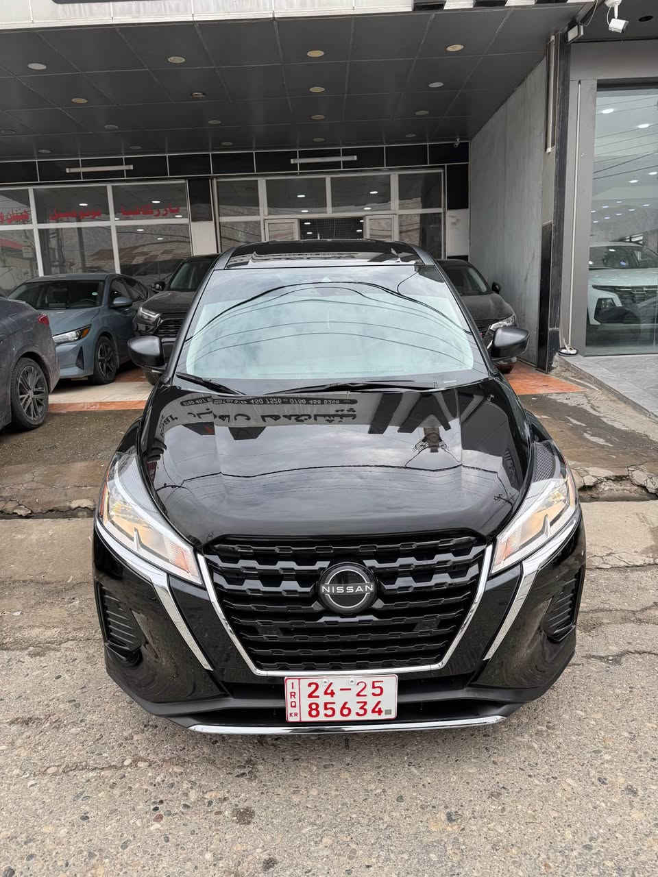 Kicks 2024
كلين بدون صبخ موديل 2024
بدون تبديل حتى دعاميات مابية صبخ
ماشية 3 الف كير محرك كل شي بشرط
السعر 133 ورقة 
السيارة كاتي 3 شهر مدة ترقيم 
***********☎️ دهوك, العراق
