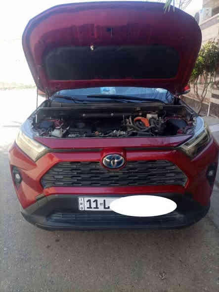 السلام عليكم
‏ راف فور ( هايبرد )
‏وارد (امريكي)
‏2022
‏لون/ احمر
‏فئت / X.L.E
‏5 راكب
‏قطعتين تبريد
‏شاشه
‏كاميرا
‏نقطه عمياء بالمري.                     تدعم ابل كار بلي
‏تحديد مسار
‏مثبت سرعة
‏محرك /2500
‏4 سلندر
‏اوتو هولد
‏سايد بيرك كهربائي
‏4 انضمه قياده
‏كير/6 نمر
‏مانع تزحلق
‏حساسات بالجام
‏كشن السائق كهربائي
‏لون الداخل (ابيض/رصاصي)
‏ مبدل بيها بنيد و شويه بالجامرلوغ الأيمن وباب السائق شويه من يم الچامرلوغ
‏عنواني: صلاح الدين/ بلد
السعر:210
وبها مجال حك الجيه
‏للاستفسار:
‏***********
