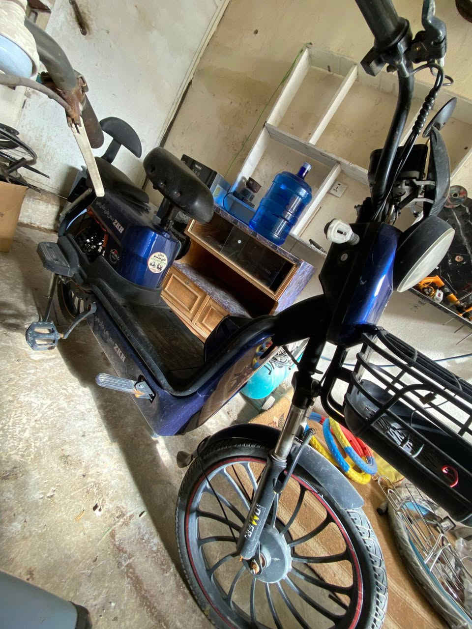 دراجة شحن ودرجات هوائية اليريد يراسلني او يتصل ***********
