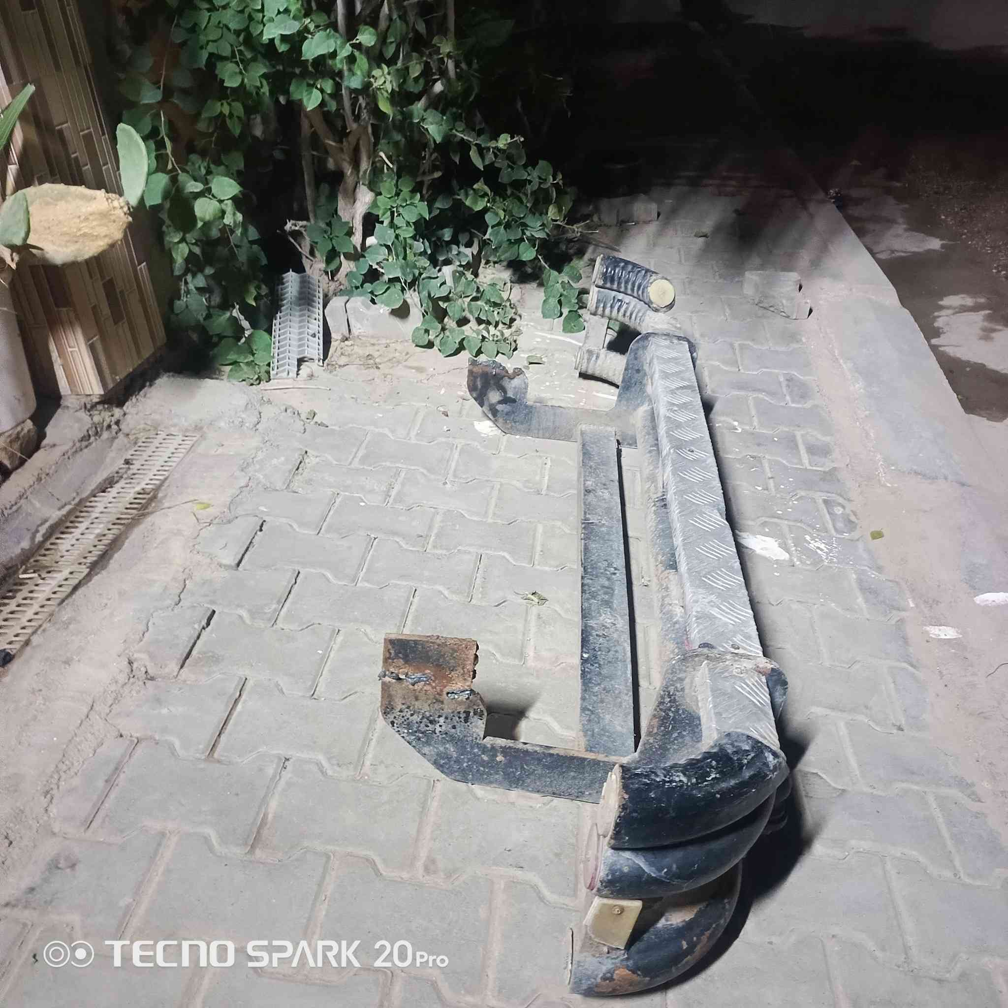 السلام عليكم عندي غراض مال سيارة
كشنات مال هايكر بلادي القلابي السعر 300

سوباية جنبي عالية 2 ام الجف الوحدة 100

درع تونسي H1 وH2 الواحد 75

درع ستيل امامي مال H1 30

الاستفسار اتصال 

***********

مكاني كربلاء
