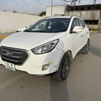 توسان خليجي 2015 مكفوله من صبغ فقط 3 اماكن بارد مكينه كير تخم تاير كله...